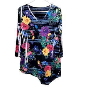 Flowy Floral Top - Size Medium